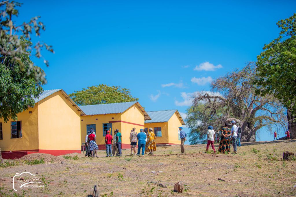 Community and team at the newly completed classroom blocks
